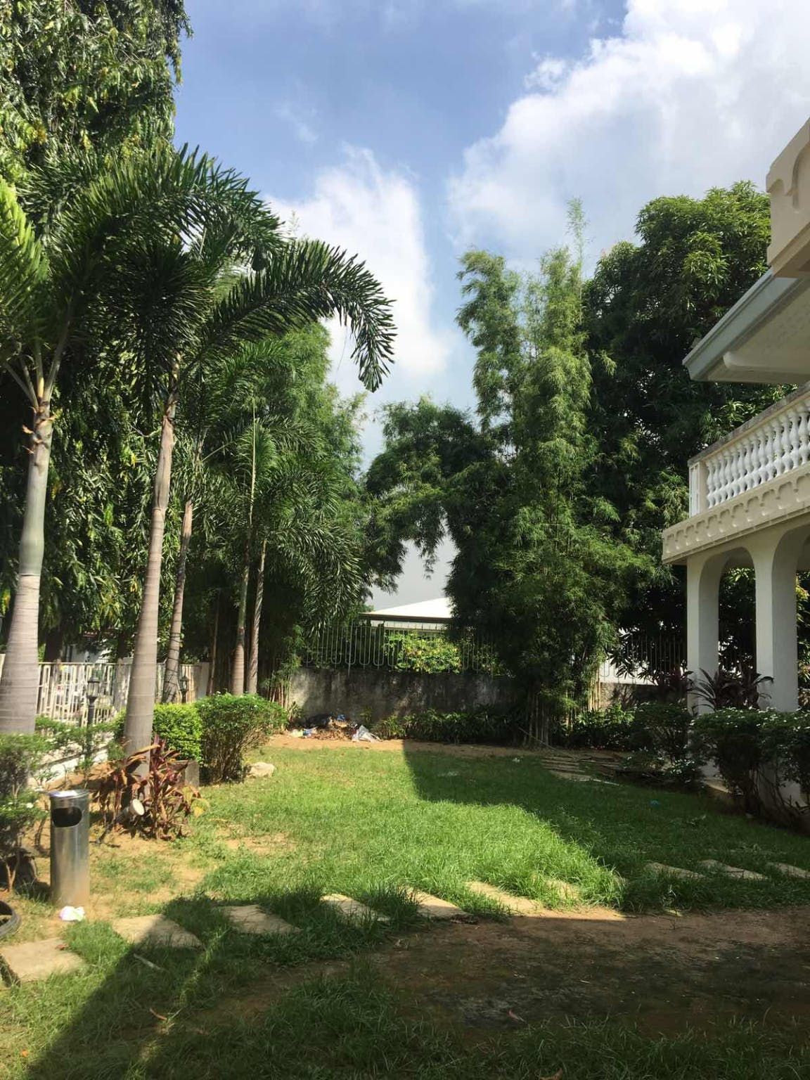 "4BR House for Rent in Merville, Para?aque"07