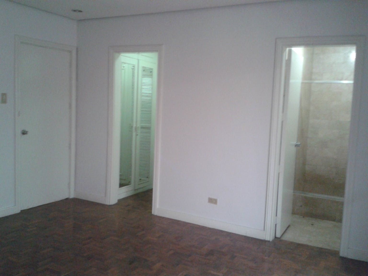 "5BR House for Rent in San Lorenzo Village, Makati"07
