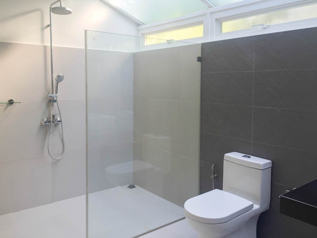 "4BR House for Rent in Ayala Alabang Village, Muntinlupa"10