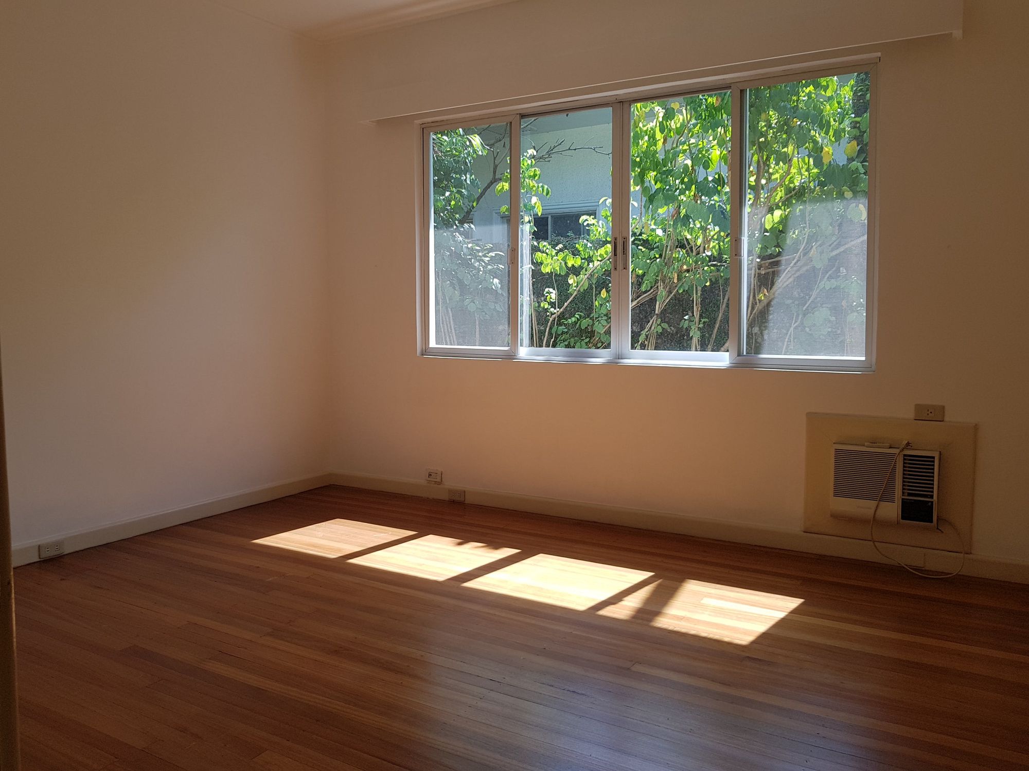 "4BR House for Rent in Urdaneta Village, Makati"03