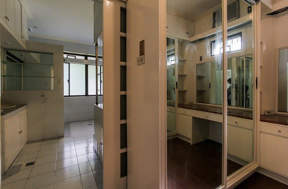 "4BR House for Rent in Bel-Air Village, Makati"08
