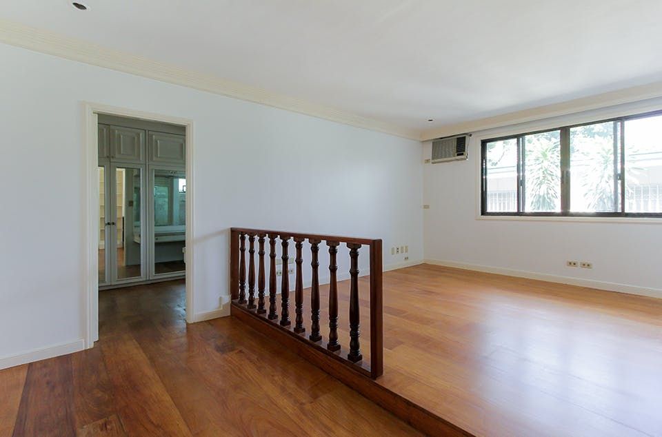 "4BR House for Rent in Bel-Air Village, Makati"10