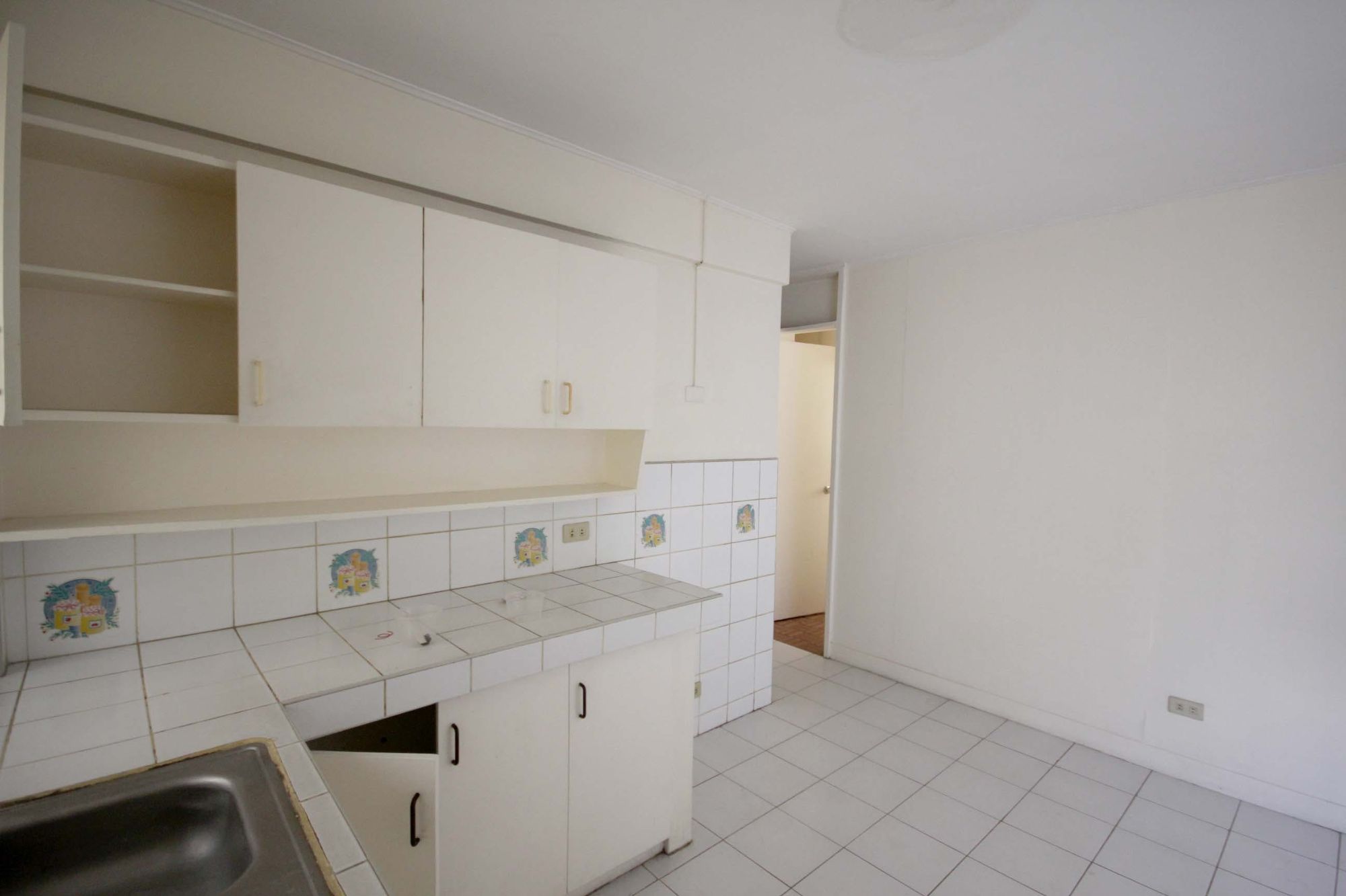 "3BR House for Rent in Palm Village, Makati"04