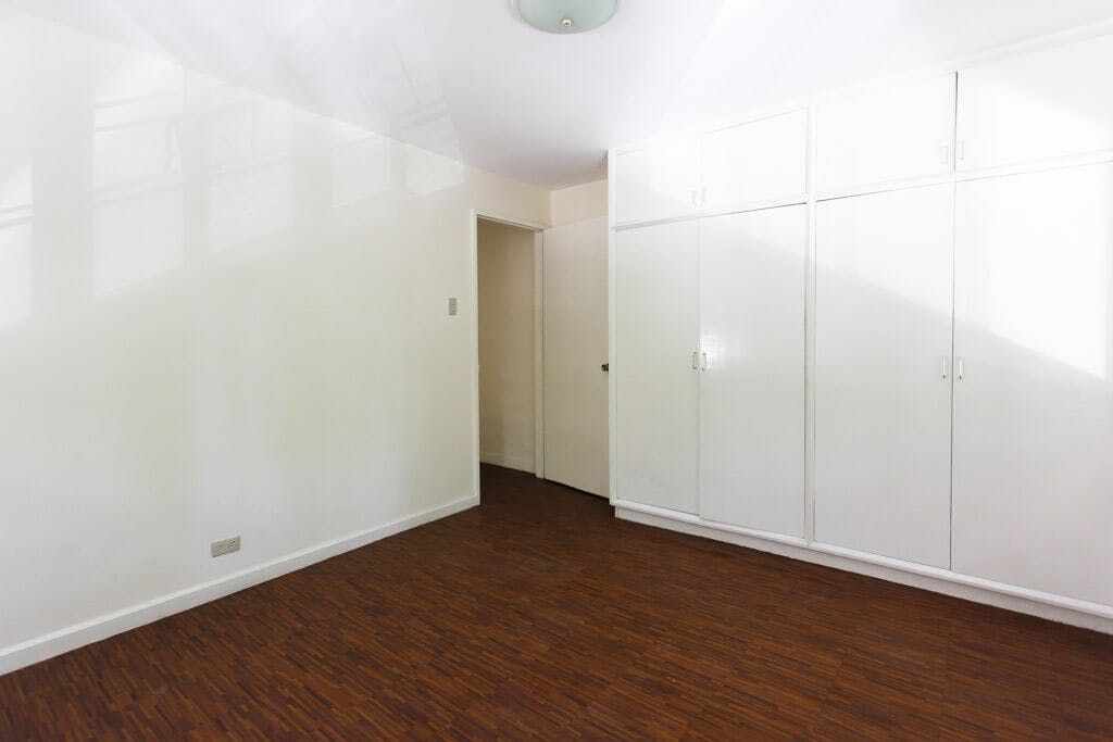 "3BR House for Rent in Palm Village, Makati"06