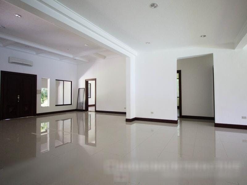 "4BR House for Rent in Forbes Park, Makati"06