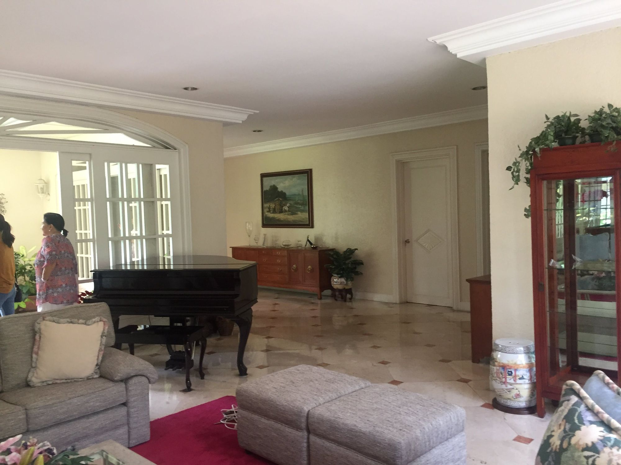 "4BR House for Rent in Dasmari?as Village, Makati"05