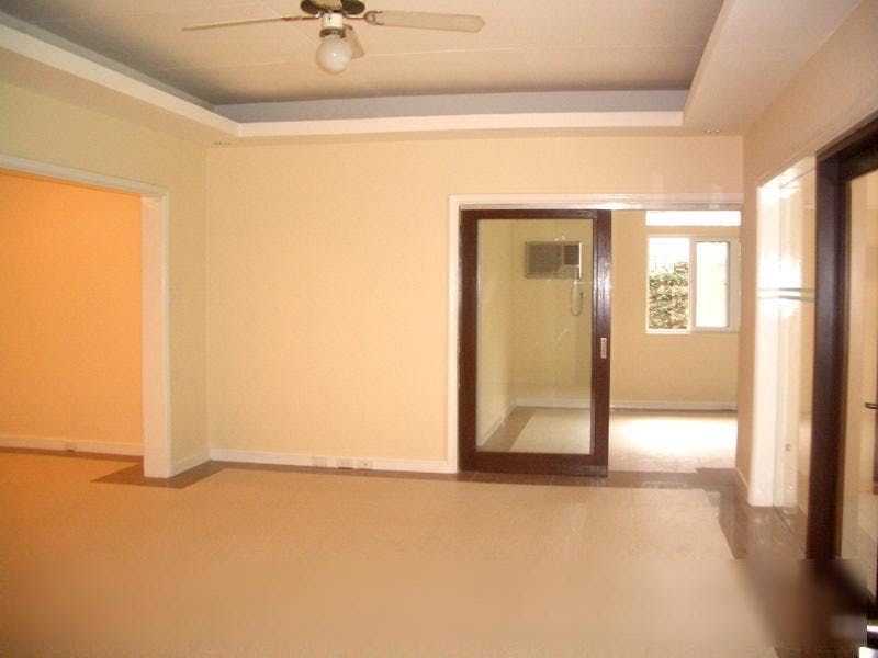 "3BR House for Rent in Dasmari?as Village, Makati"08