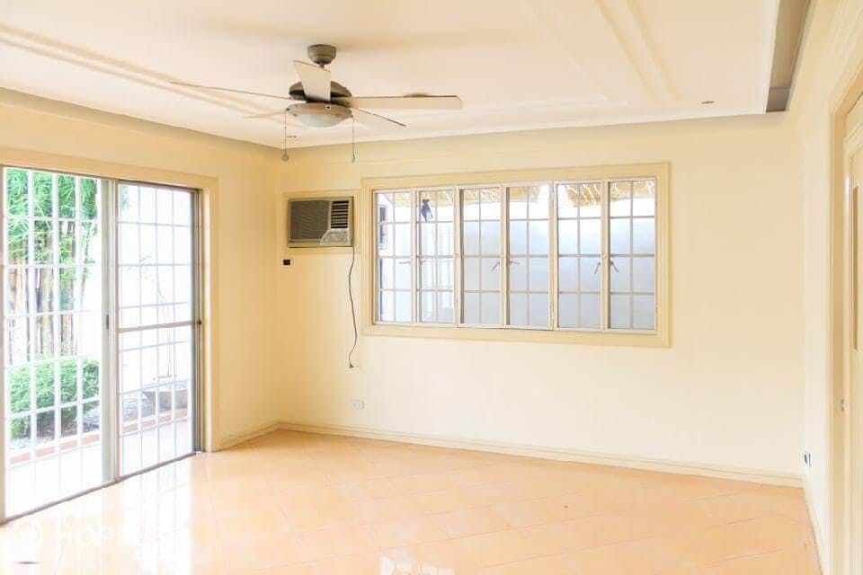 "4BR House for Rent in Bel-Air Village, Makati"04