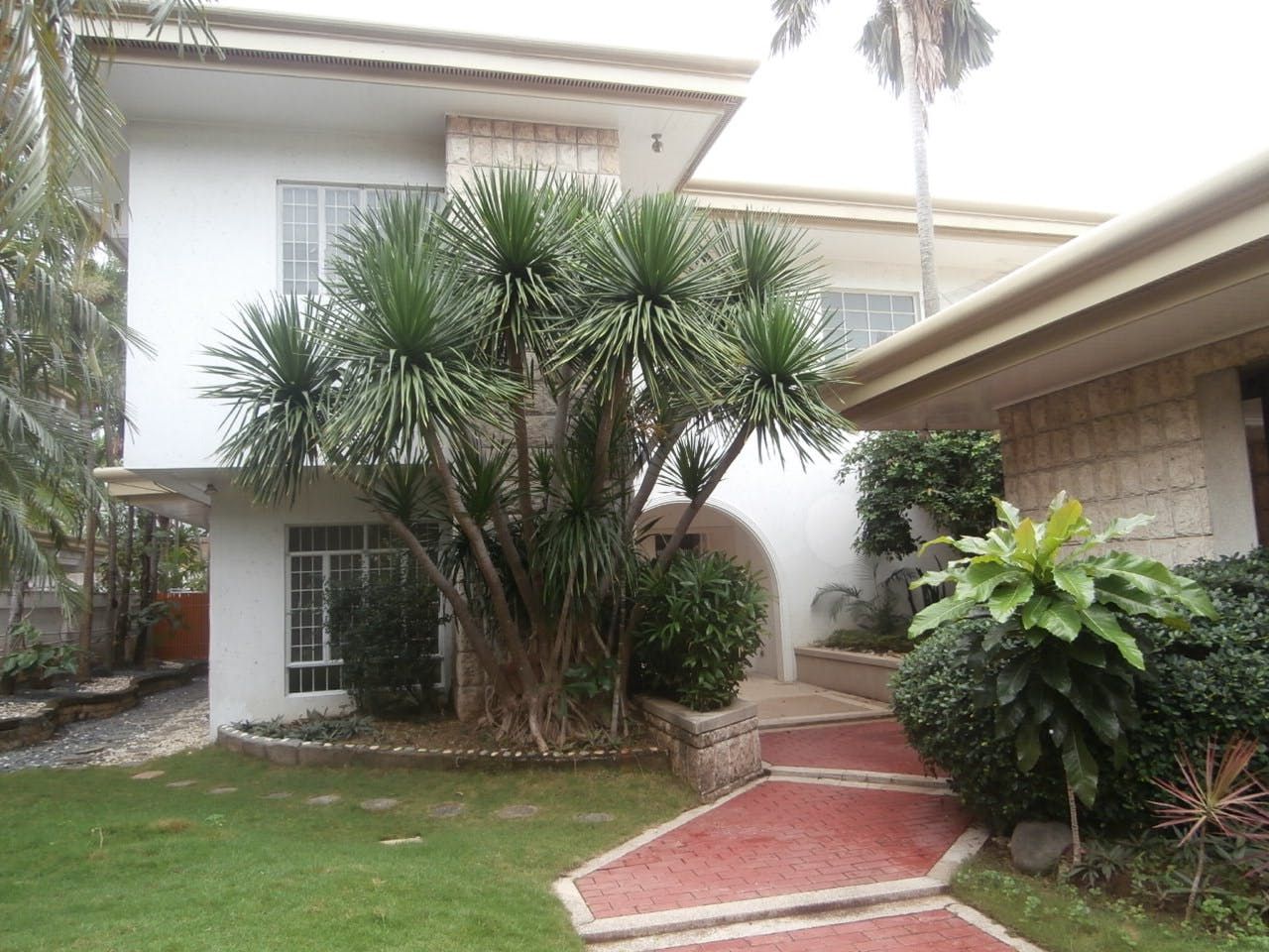 "4BR House for Rent in Ayala Alabang Village, Muntinlupa"04
