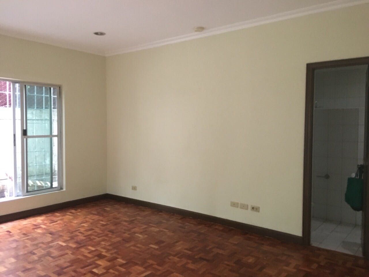 "3BR House for Rent in San Lorenzo Village, Makati"04