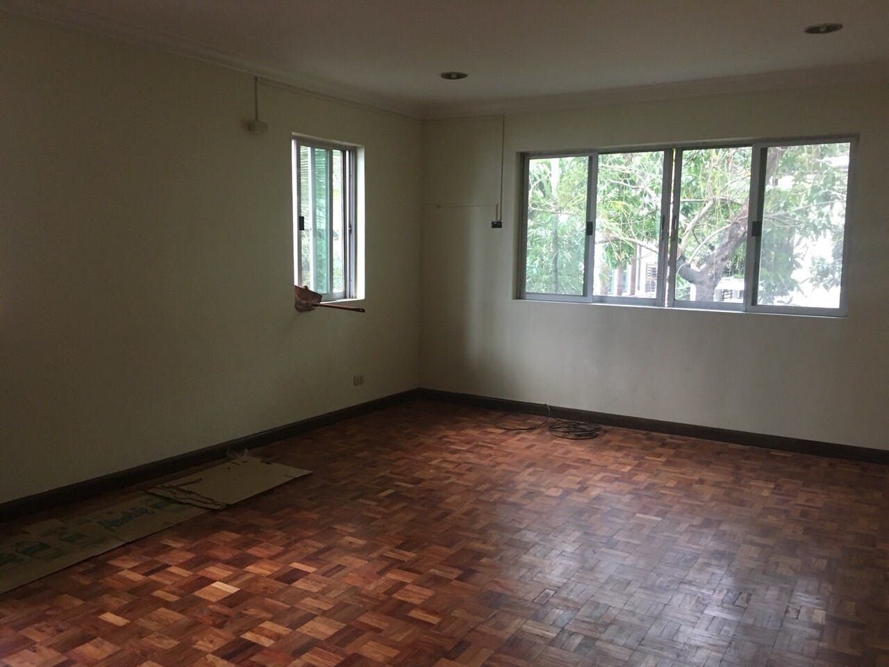 "3BR House for Rent in San Lorenzo Village, Makati"10