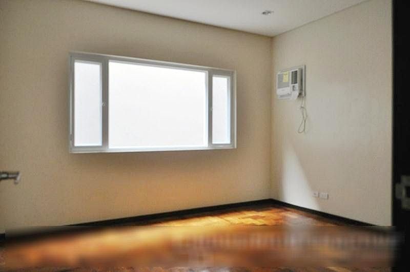 "4BR House for Rent in Alabang Hills, Muntinlupa"08