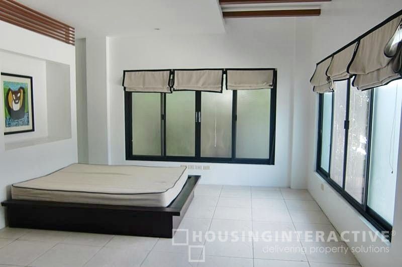 "3BR House for Rent in Magallanes, Makati"10