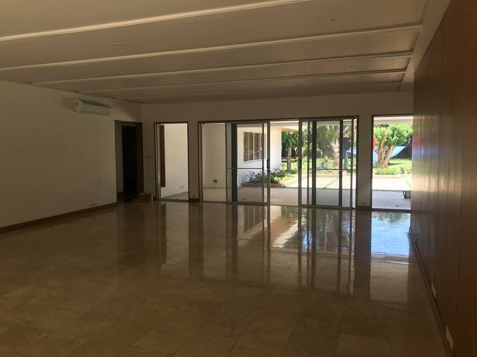 "3BR House for Rent in Dasmari?as Village, Makati"10