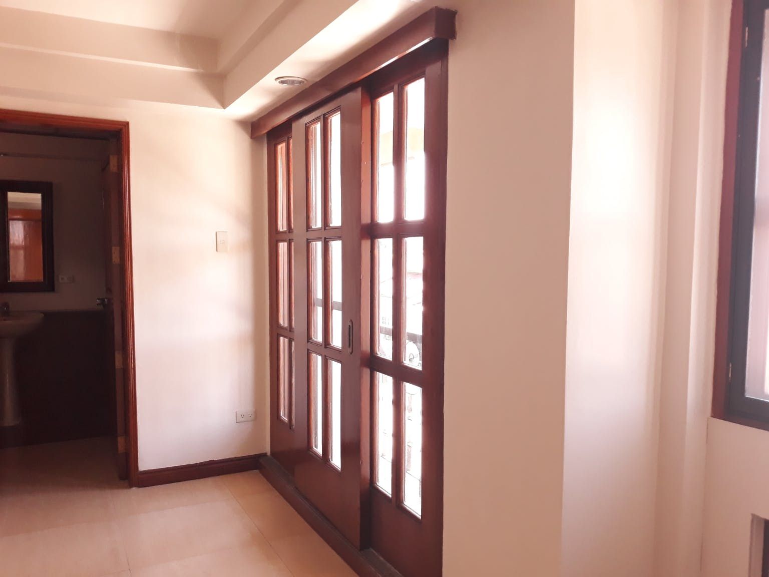 "3BR House for Rent in Ayala Alabang Village, Muntinlupa"10