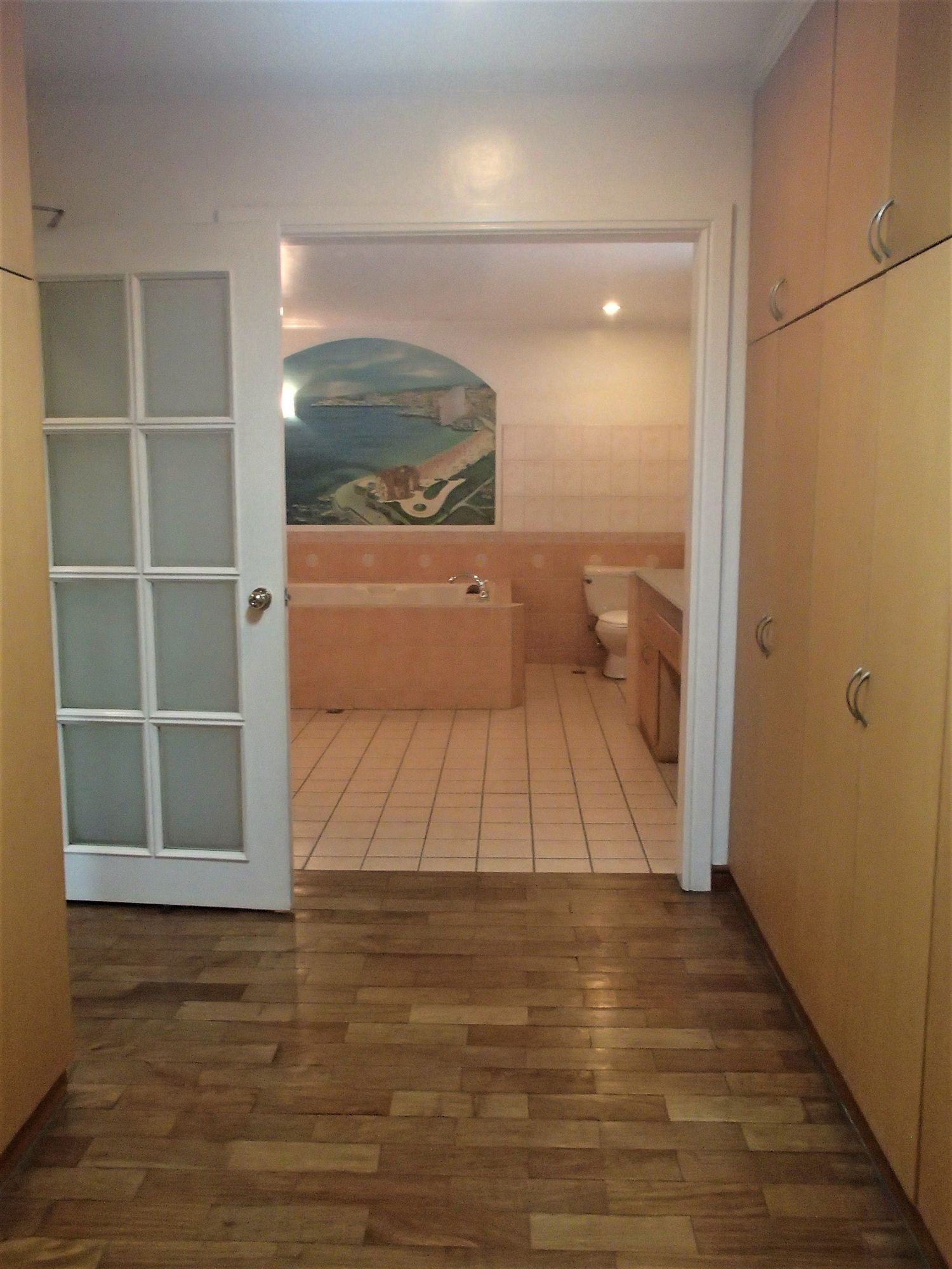 "4BR House for Rent in White Plains, Quezon City"07