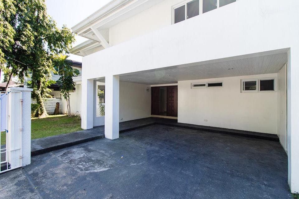 "4BR House for Rent in Ayala Alabang Village, Muntinlupa"08