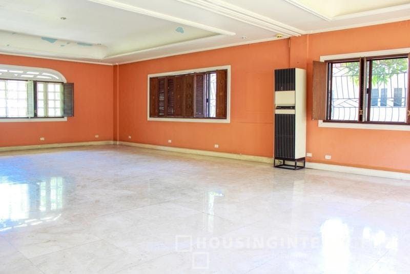 "4BR House for Rent in Dasmari?as Village, Makati"04