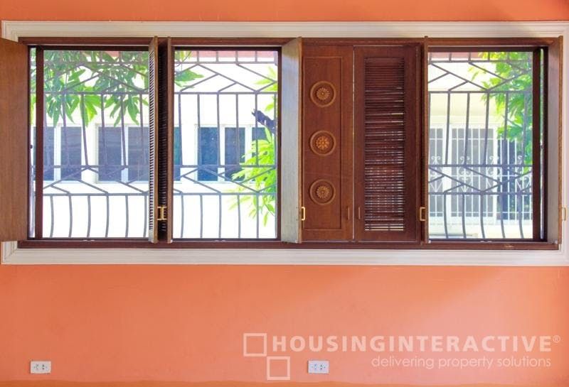 "4BR House for Rent in Dasmari?as Village, Makati"06