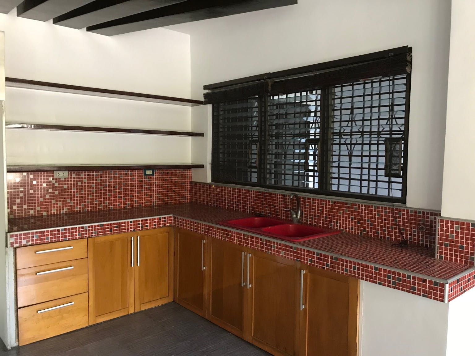 "5BR House for Rent in Marcelo Green, Para?aque"04