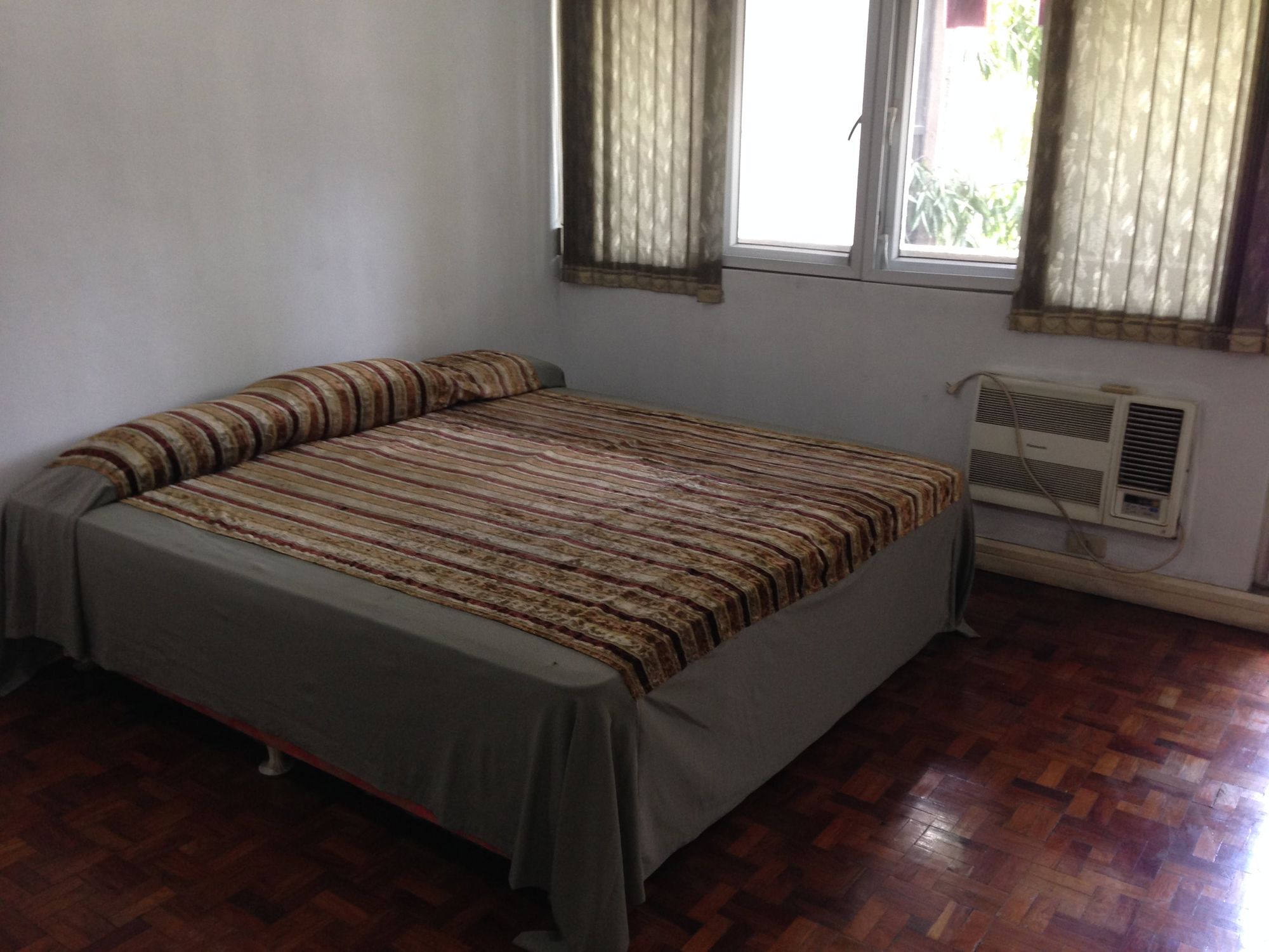 "3BR Townhouse for Rent in Magallanes, Makati"04
