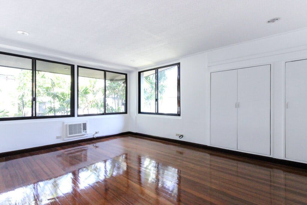 "3BR House for Rent in San Lorenzo Village, Makati"04
