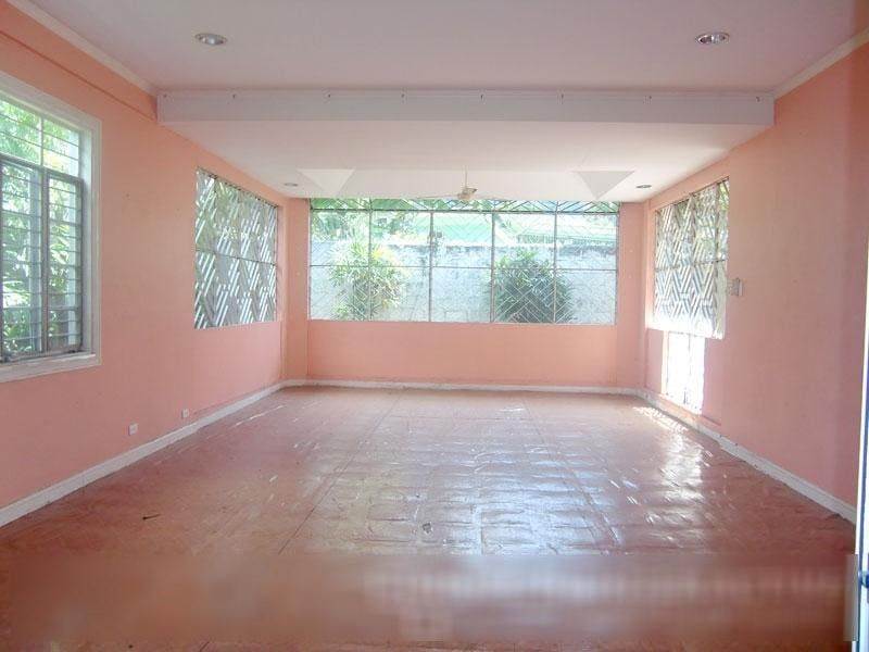 "4BR House for Rent in Bel-Air Village, Makati"08