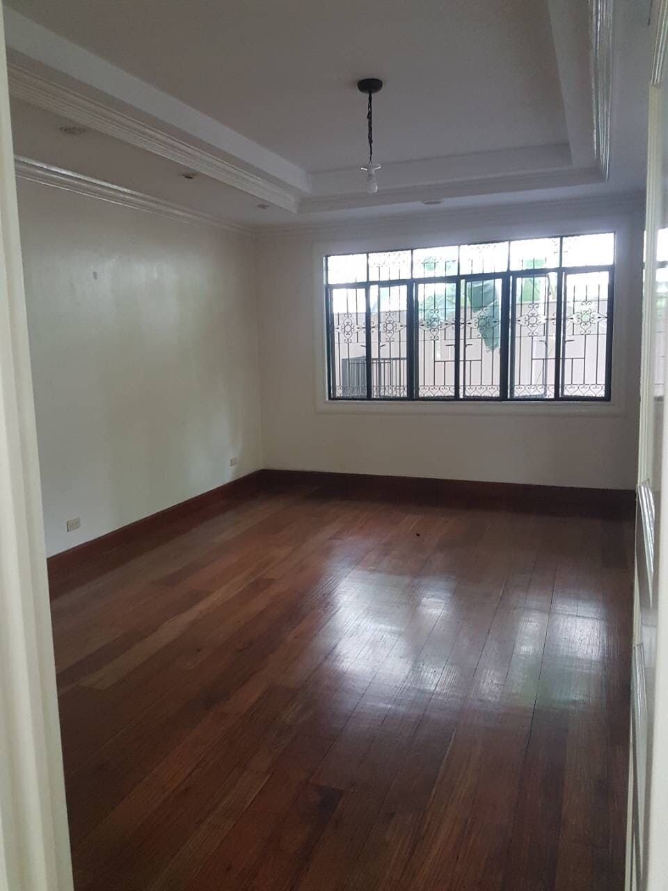 "4BR House for Rent in San Lorenzo Village, Makati"03