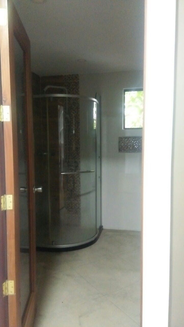 "4BR House for Rent in San Lorenzo Village, Makati"04