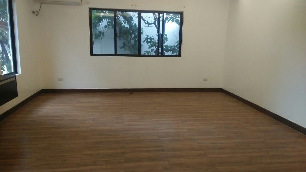"4BR House for Rent in San Lorenzo Village, Makati"08