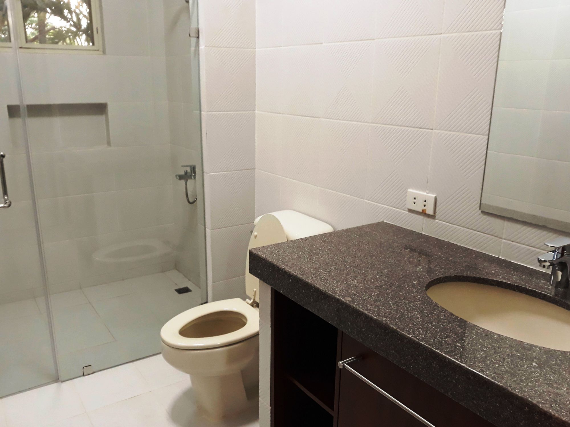 "4BR House for Rent in Ayala Alabang Village, Muntinlupa"03