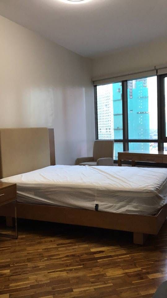 "2BR Condo for Rent in Joya Lofts and Towers, Rockwell Center, Makati"08