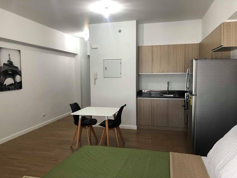 "Studio Condo for Rent in One Maridien Tower, BGC - Bonifacio Global Ci"04