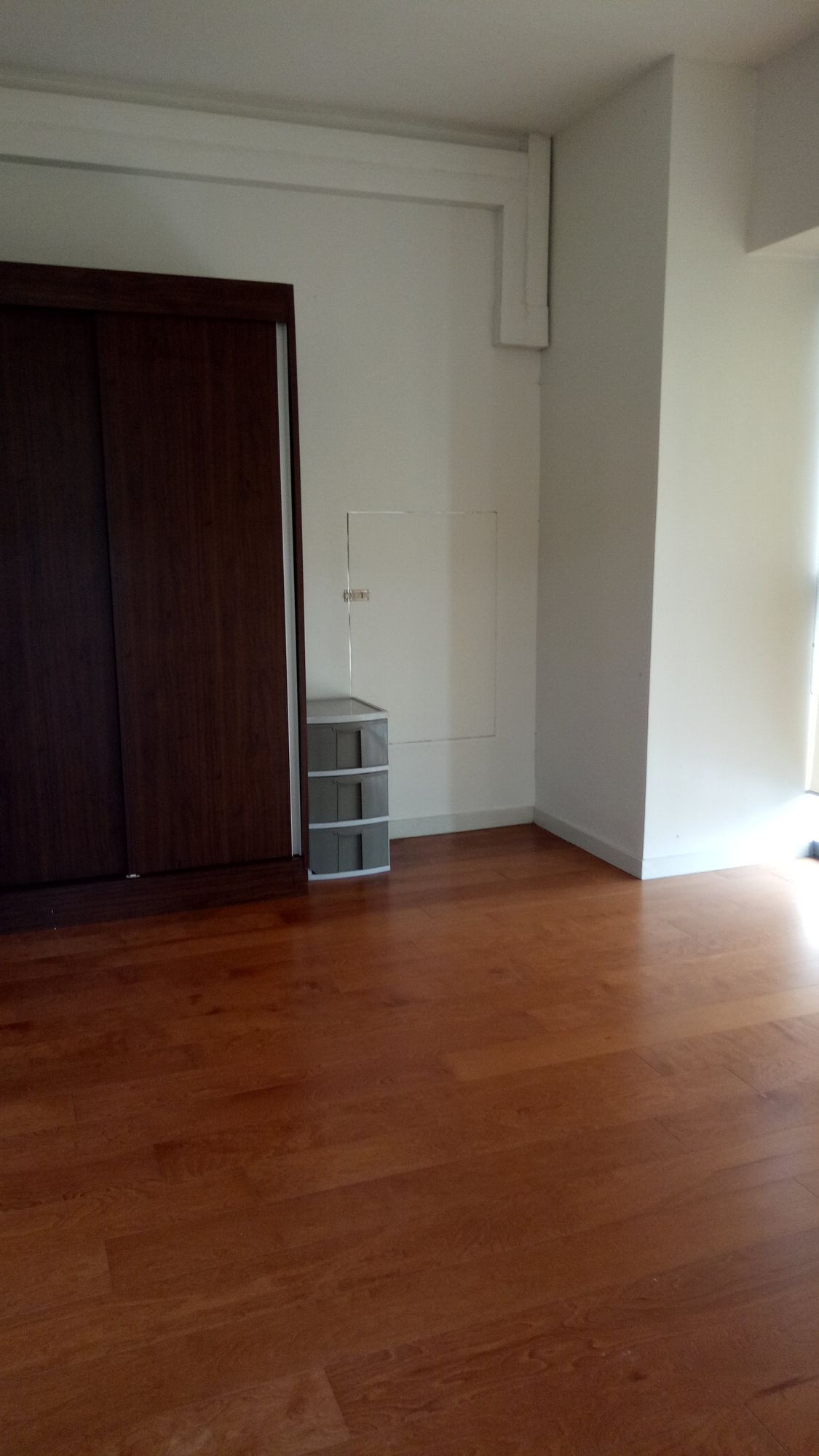 "2BR Condo for Rent in Eton Residences, Legazpi Village, Makati"05