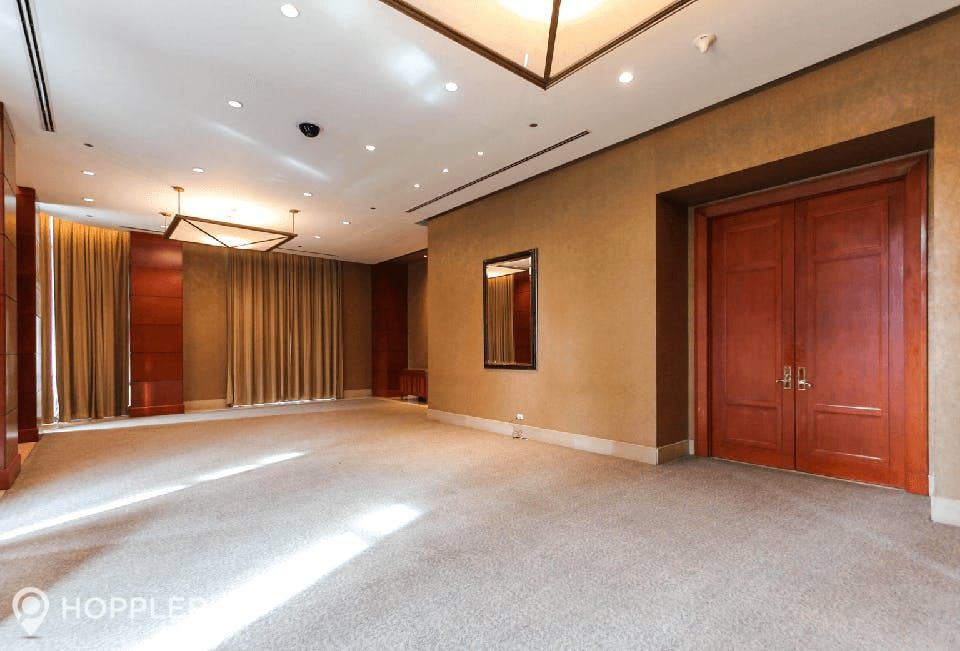 "3BR Condo for Rent in Luna Gardens, Rockwell Center, Makati"08