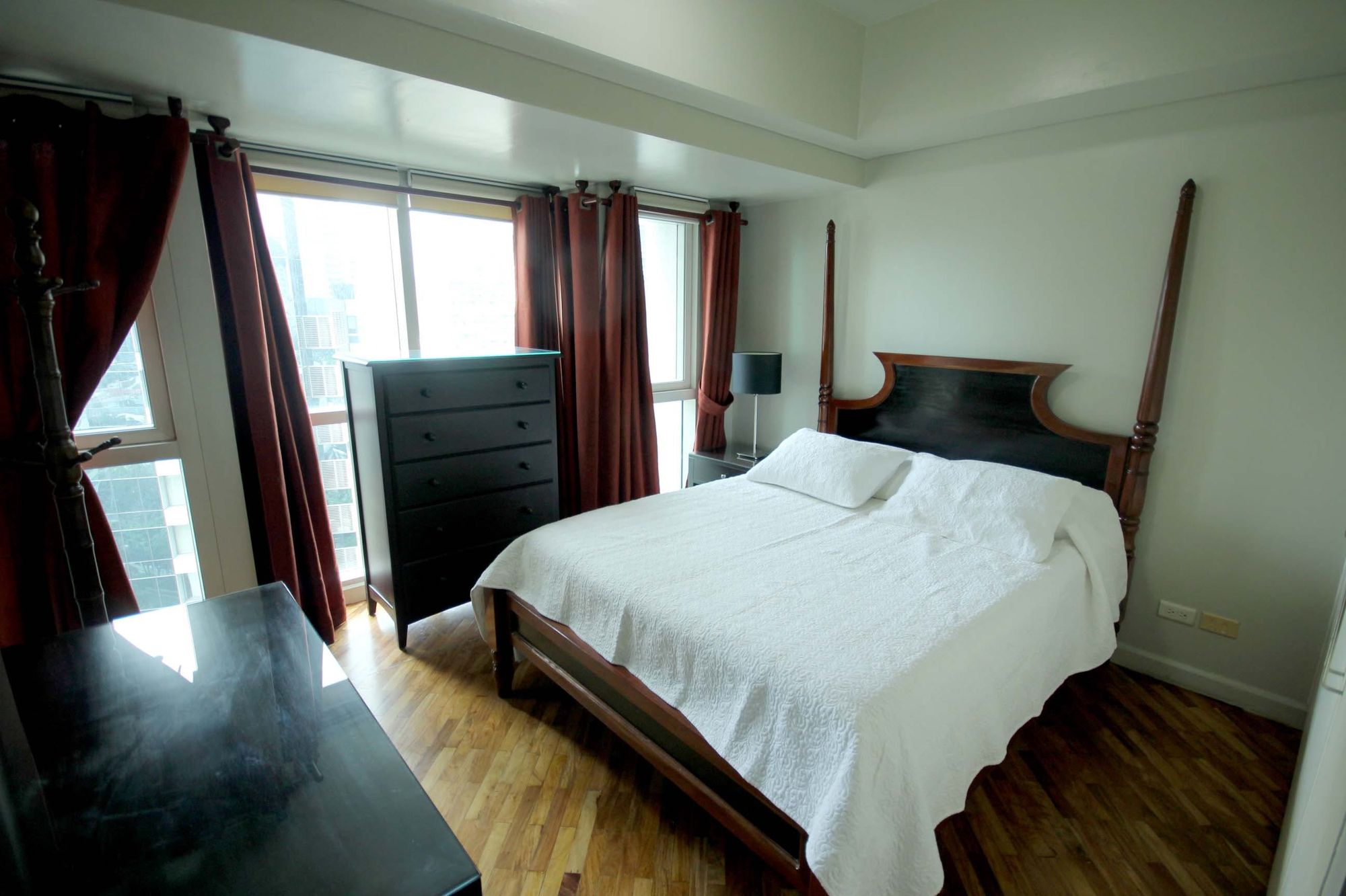 "1BR Condo for Rent in The Manansala, Rockwell Center, Makati"04