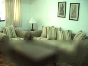 "2BR Condo for Rent in Island Plaza, Salcedo Village, Makati"04