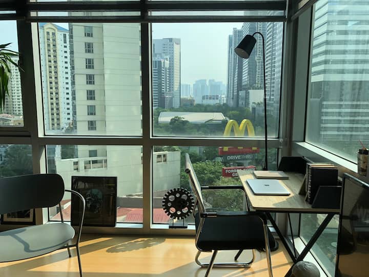 タギッグ (Taguig)、フィリピンのまるまる貸切のコンドミニアム07
