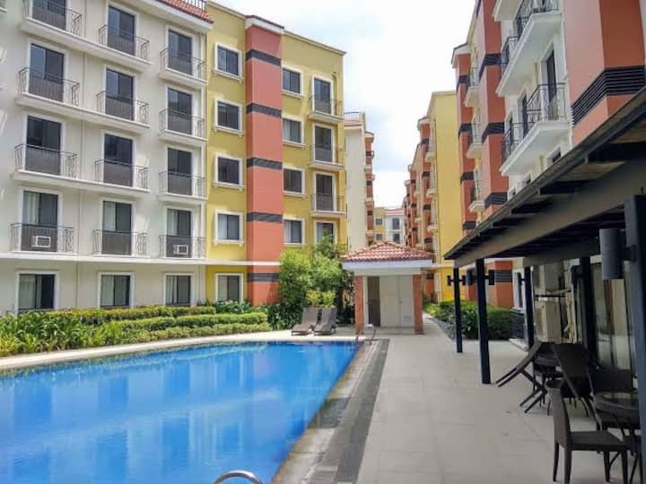 Las Piñas、フィリピンのまるまる貸切のアパート・マンション03