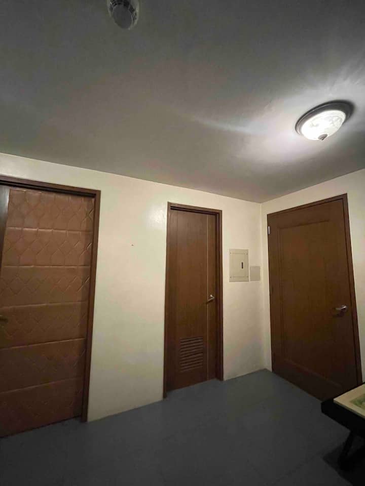 Las Piñas、フィリピンのまるまる貸切のアパート・マンション09