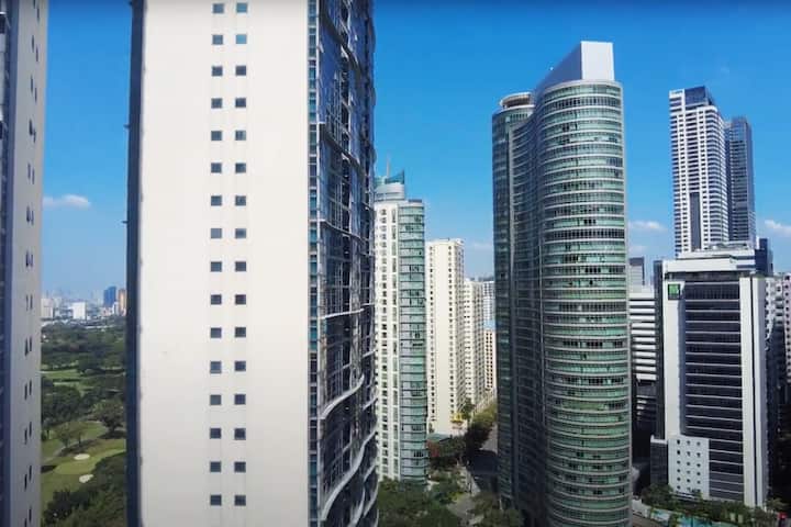タギッグ (Taguig)、フィリピンのまるまる貸切のコンドミニアム02