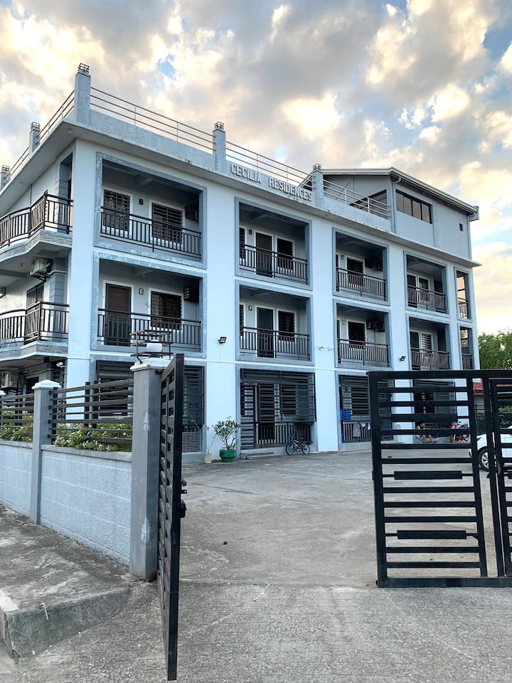 Kawit、フィリピンのまるまる貸切のアパート・マンション