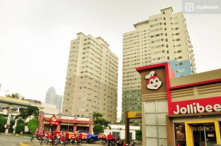 タギッグ (Taguig)、フィリピンのまるまる貸切のコンドミニアム09