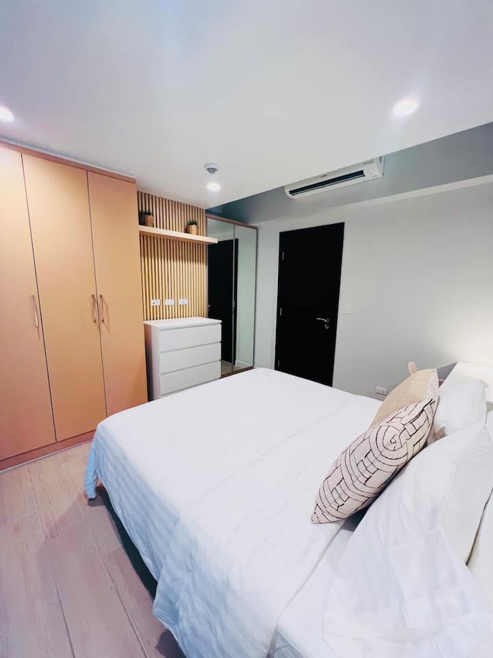 タギッグ (Taguig)、フィリピンのまるまる貸切のアパート・マンション03