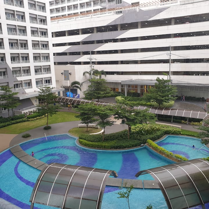 タギッグ (Taguig)、フィリピンのまるまる貸切のコンドミニアム02