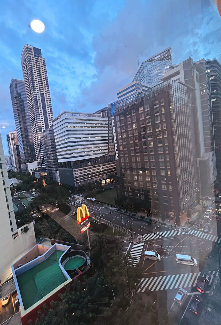 タギッグ (Taguig)、フィリピンのまるまる貸切のアパート・マンション09