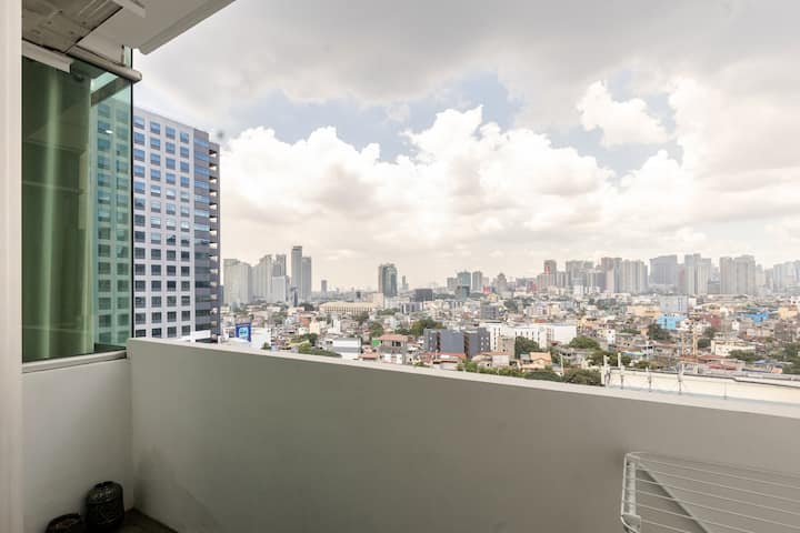 タギッグ (Taguig)、フィリピンのまるまる貸切のコンドミニアム05