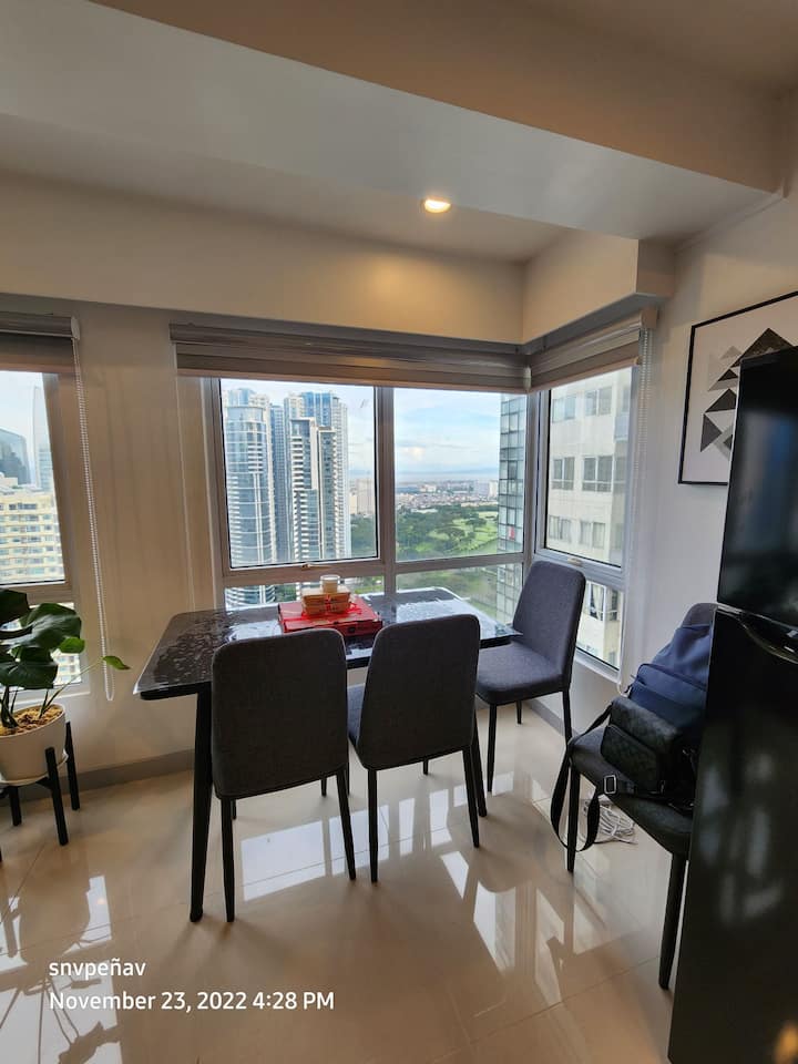 タギッグ (Taguig)、フィリピンのまるまる貸切のロフト08