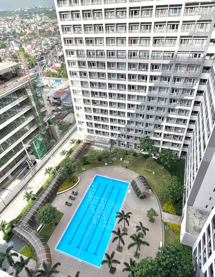 タギッグ (Taguig)、フィリピンのまるまる貸切のコンドミニアム07