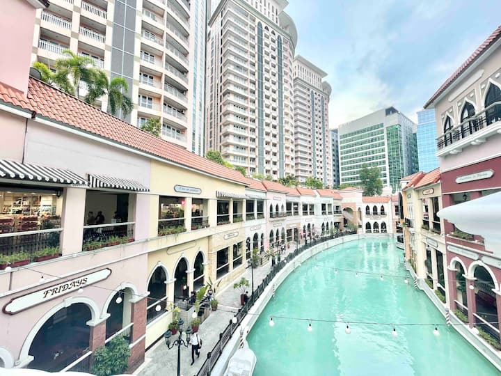 タギッグ (Taguig)、フィリピンのまるまる貸切のコンドミニアム02
